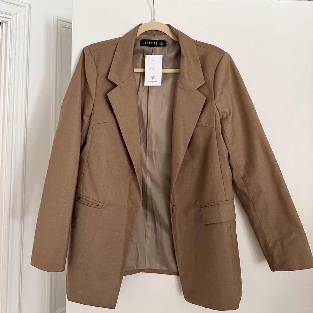 Lioness Women's Brown Blazer